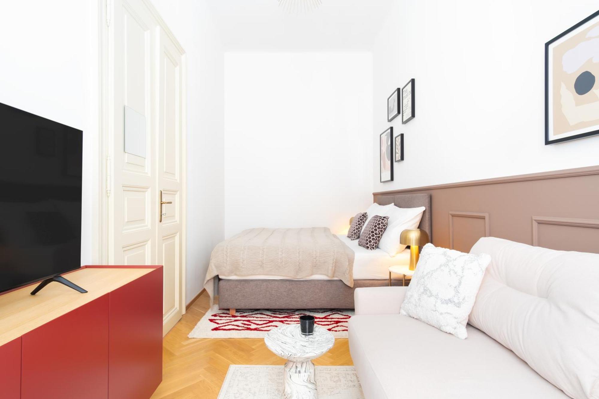 Stru House By Days - Luxurious Next To National Theatre Appartement *