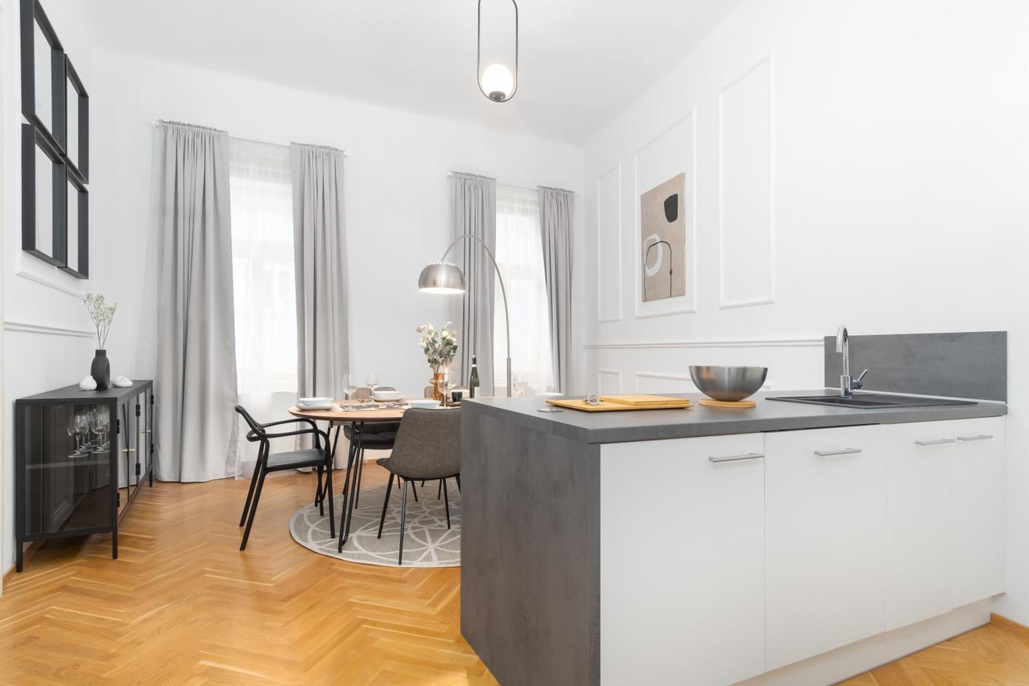 Stru House By Days - Luxurious Next To National Theatre Appartement