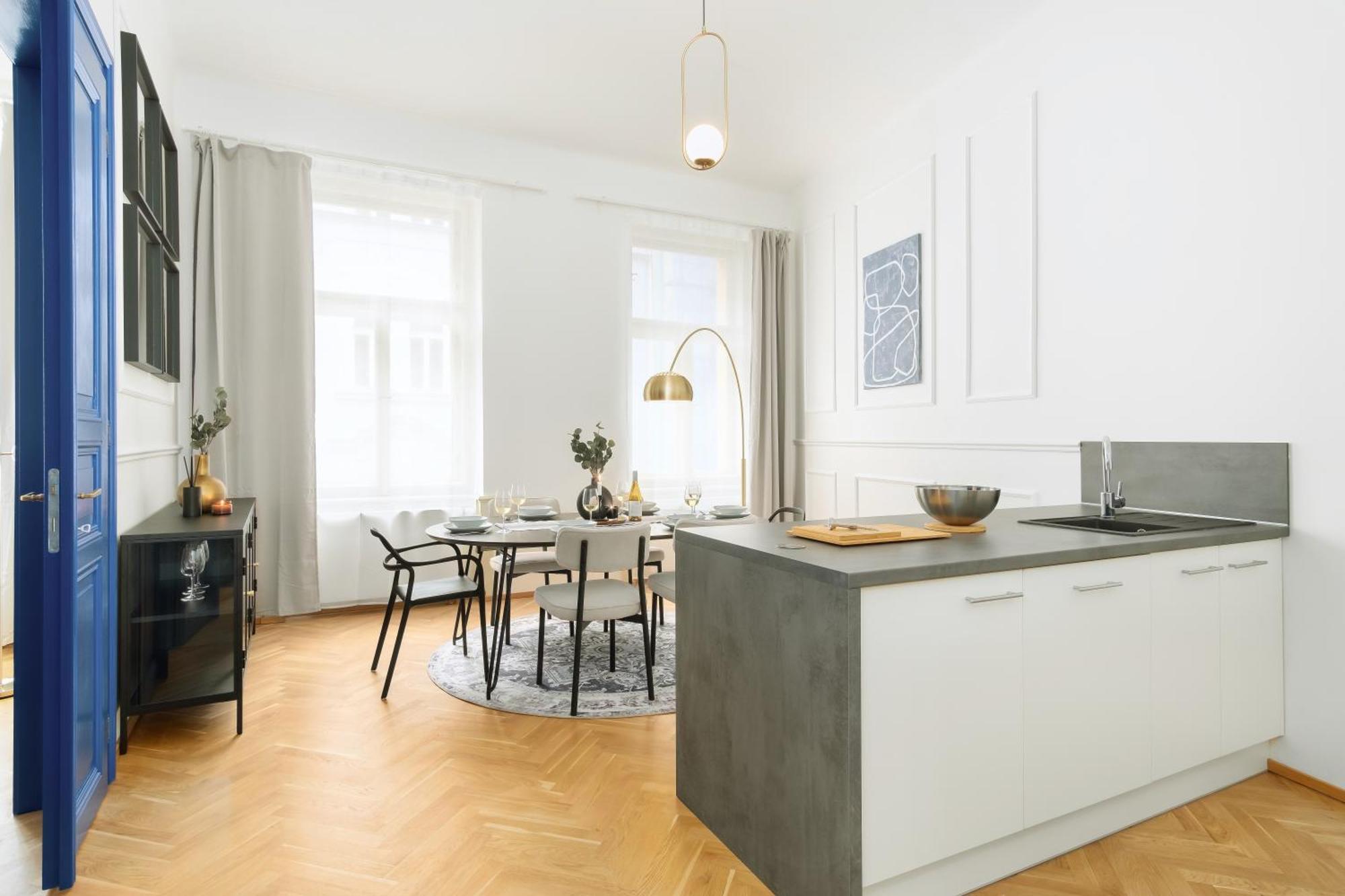 Stru House By Days - Luxurious Next To National Theatre Prague